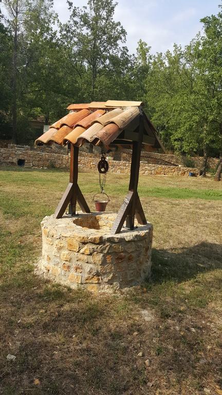 Le Donjon Des Combes Et Son Spa Fayence Exteriör bild